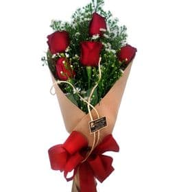 thumb-buque-5-rosas-vermelhas-em-papel-kraft-0